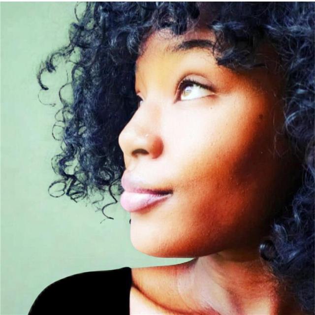 Dysha, Front Desk/Admin team